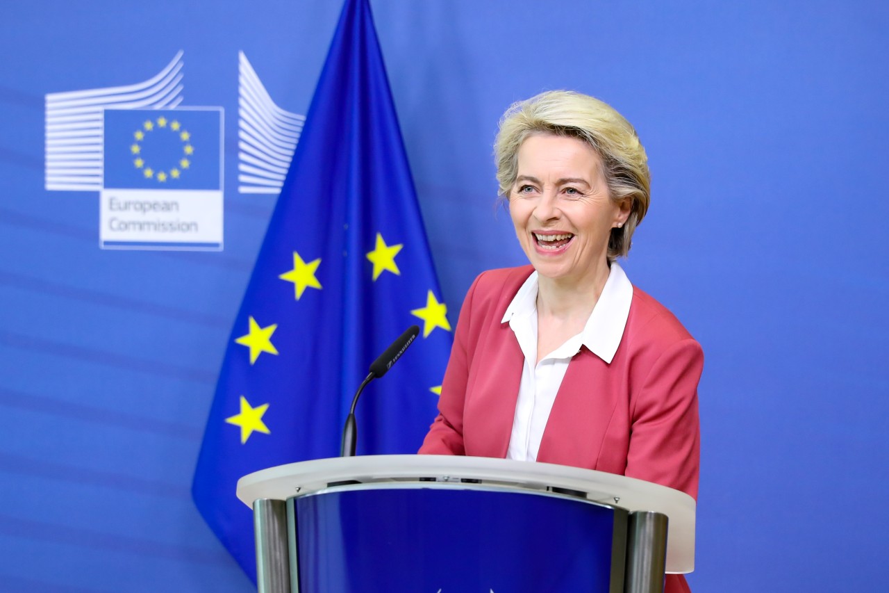 Ursula von der Leyen ist die Präsidentin der Europäischen Kommission.