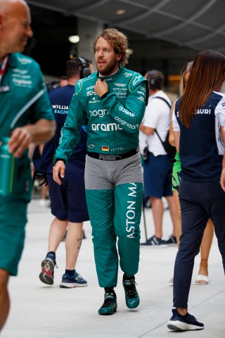 Vettel protestiert mit diesem Outfit. 