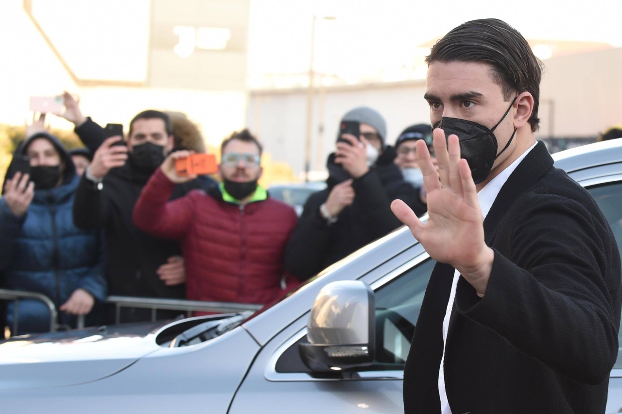 Vlahovic bei seiner Ankunft in Turin zum Medizincheck.