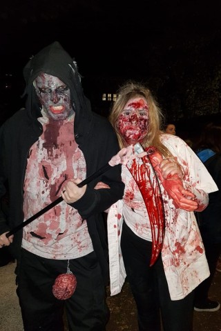 Marvin (Essen) und Celina (Duisburg): „Wir lieben Halloween und Leute zu erschrecken. Wir gucken auch gerne Horrorfilme.“