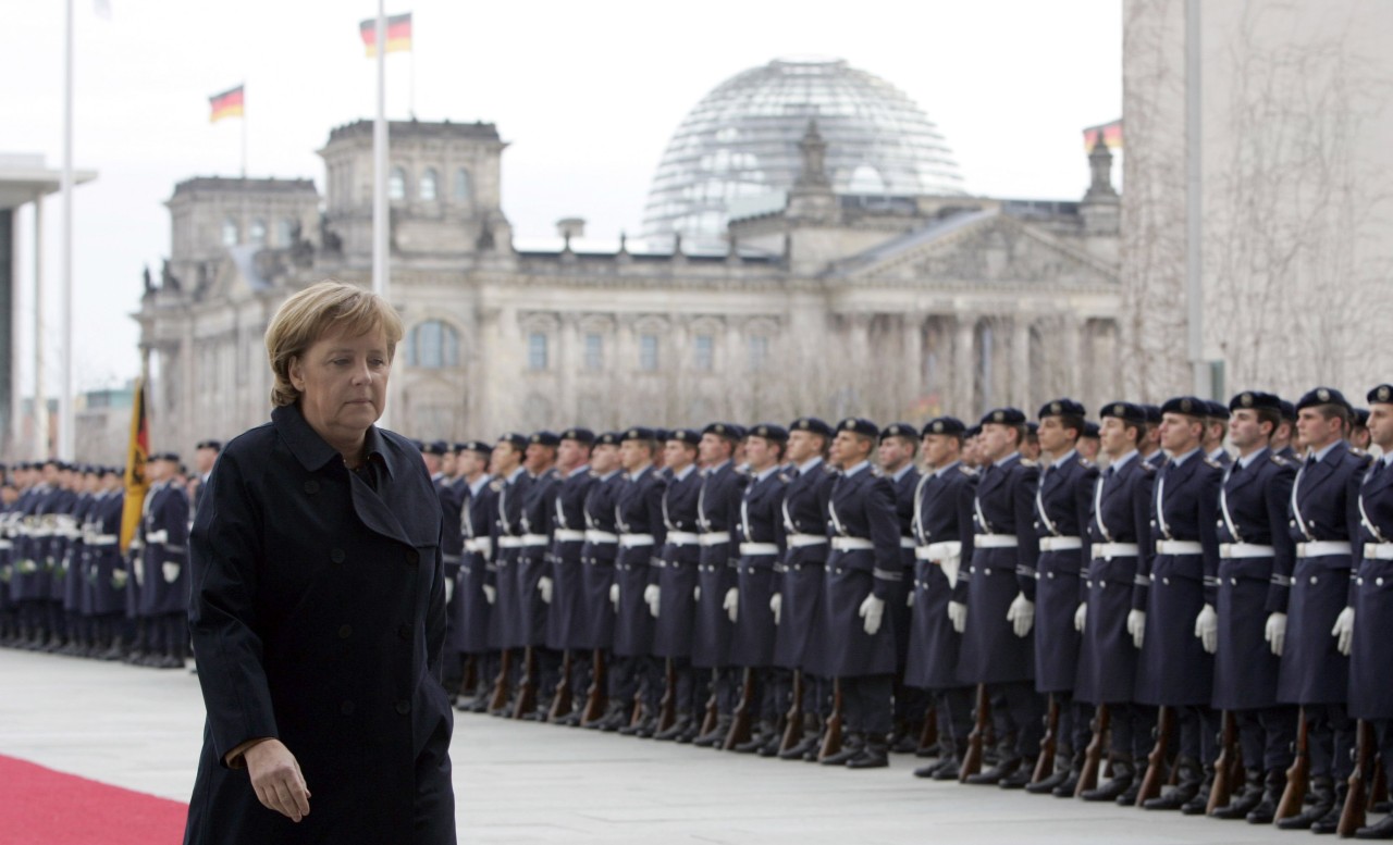 Großer Zapfenstreich für Bundeskanzlerin Angela Merkel.