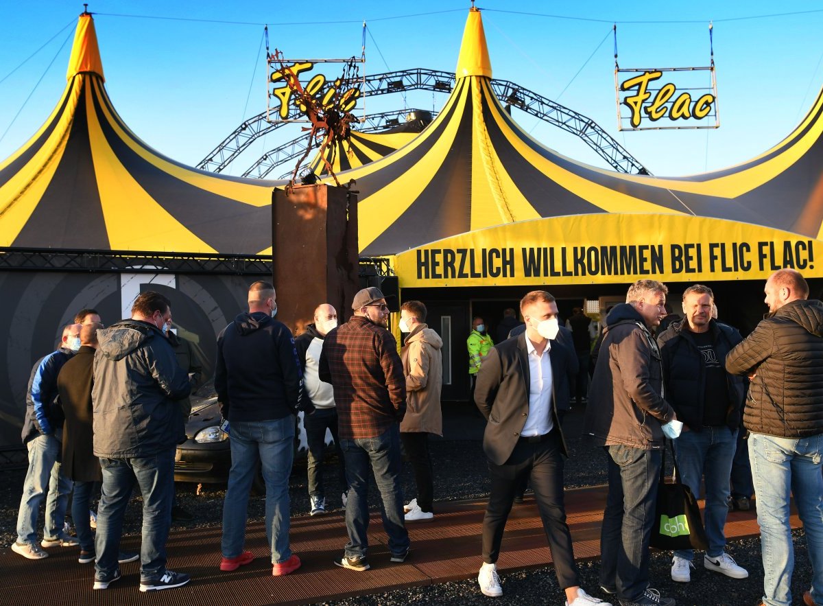 Zirkus_Flic_flac_Duisburg.jpg