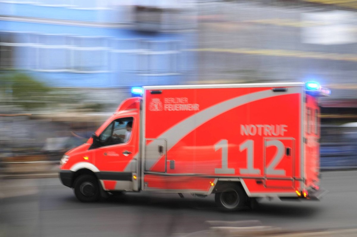 a1-unfall-tod.jpg unfall krankenwagen symbol