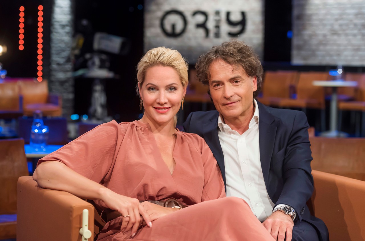 Judith Rakers und Giovanni di Lorenzo bei der Sendung  „3nach9“ von Radio Bremen und dem NDR. (Symbolbild)