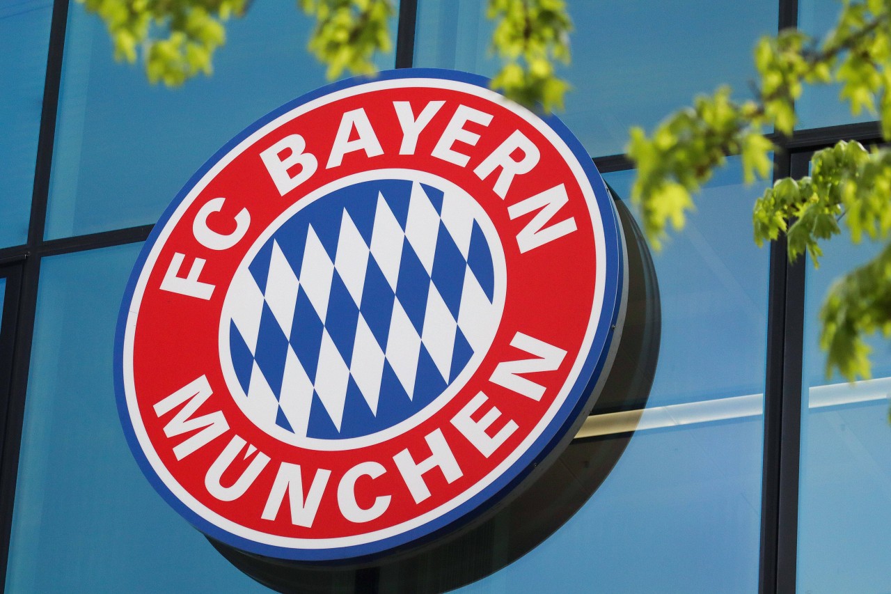 Essen: Sein Schüler wünscht zum Geburtstag ein Deo vom FC Bayern München. (Symbolbild)