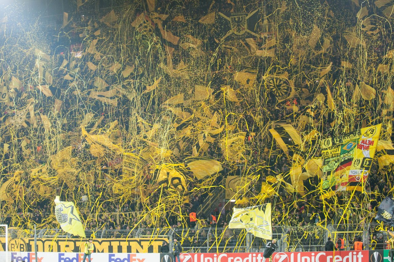 Südtribüne Dauerkarte bei Borussia Dortmund die teuerste der Liga