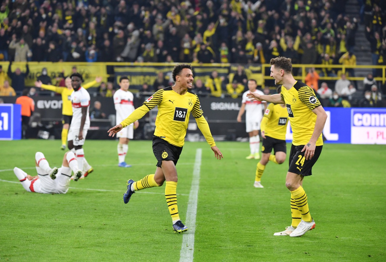 Borussia Dortmund – VfB Stuttgart im Live-Ticker: Malen kann in einer packenden Partie den ersten Treffer landen. 