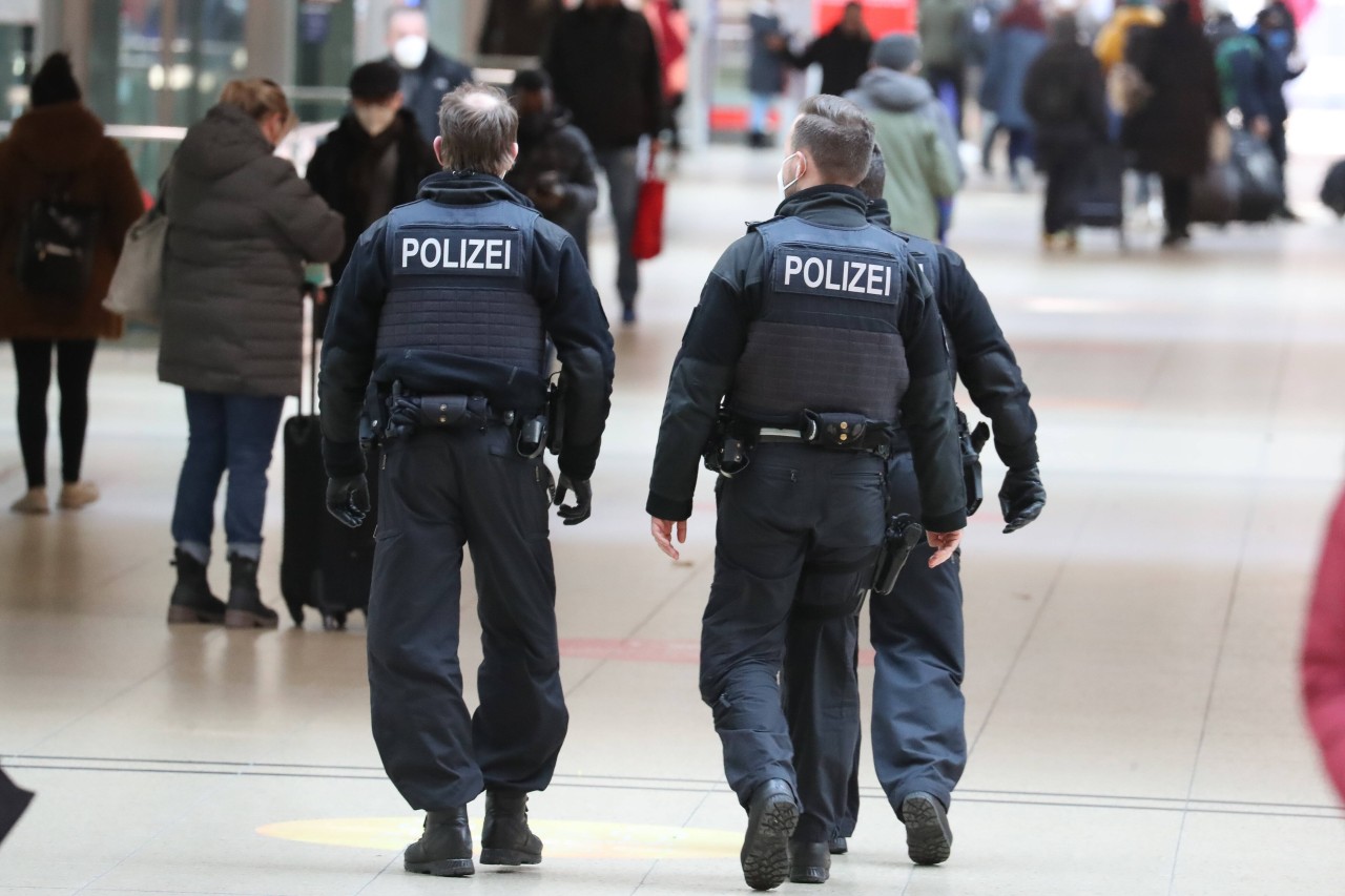 Ein Trio hat sich Am Hauptbahnhof Gelsenkirchen so auffällig verhalten, das die Bundespolizei genauer hinschauen musste – zu Recht. (Symbolbild)