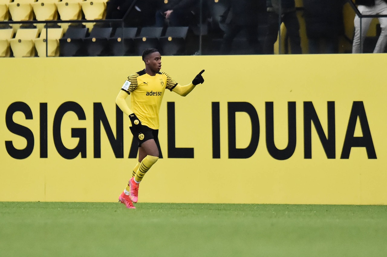 In der U19 von Borussia Dortmund spielt Jamie Bynoe-Gittens derzeit stark auf.