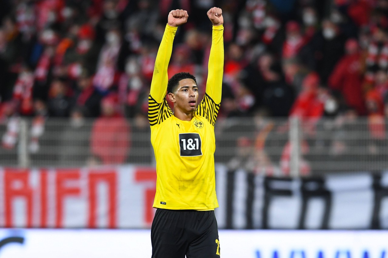 Jude Bellingham nahm bei Borussia Dortmund zuletzt eine ungewohnte Rolle ein.