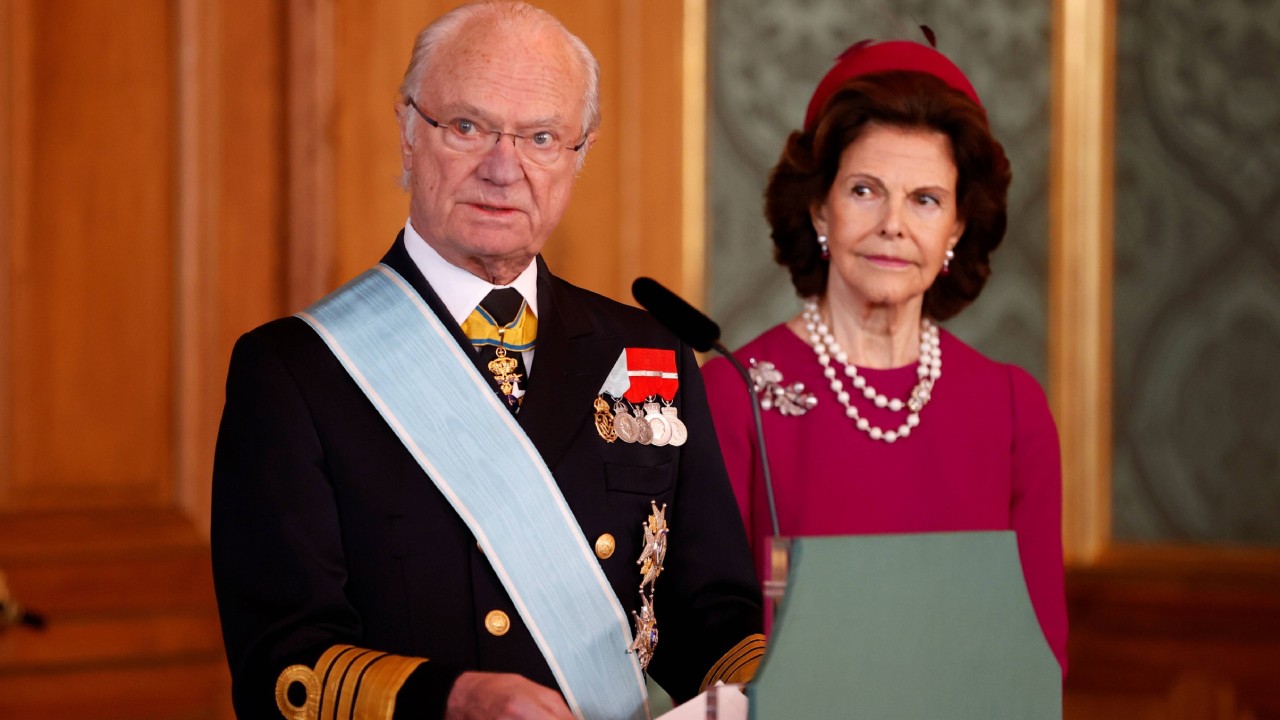 König Carl Gustaf und Silvia von Schweden wurden bereits dreimal gegen das Virus geimpft.