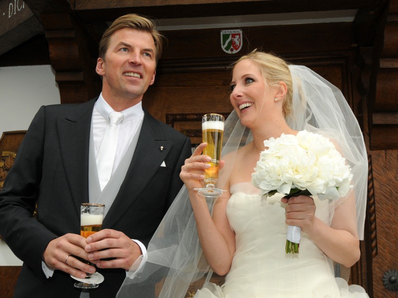 Auch regionale Prominenz mag ausgefallene Namen: In Warstein und Umgebung ist Catharina Cramer als Chefin der Brauerei Warsteiner eine Bekanntheit. Im Juni 2012 hatte sie Frank Raddue geheiratet - jetzt ist das erste gemeinsame Baby da. Für den Sohnemann...