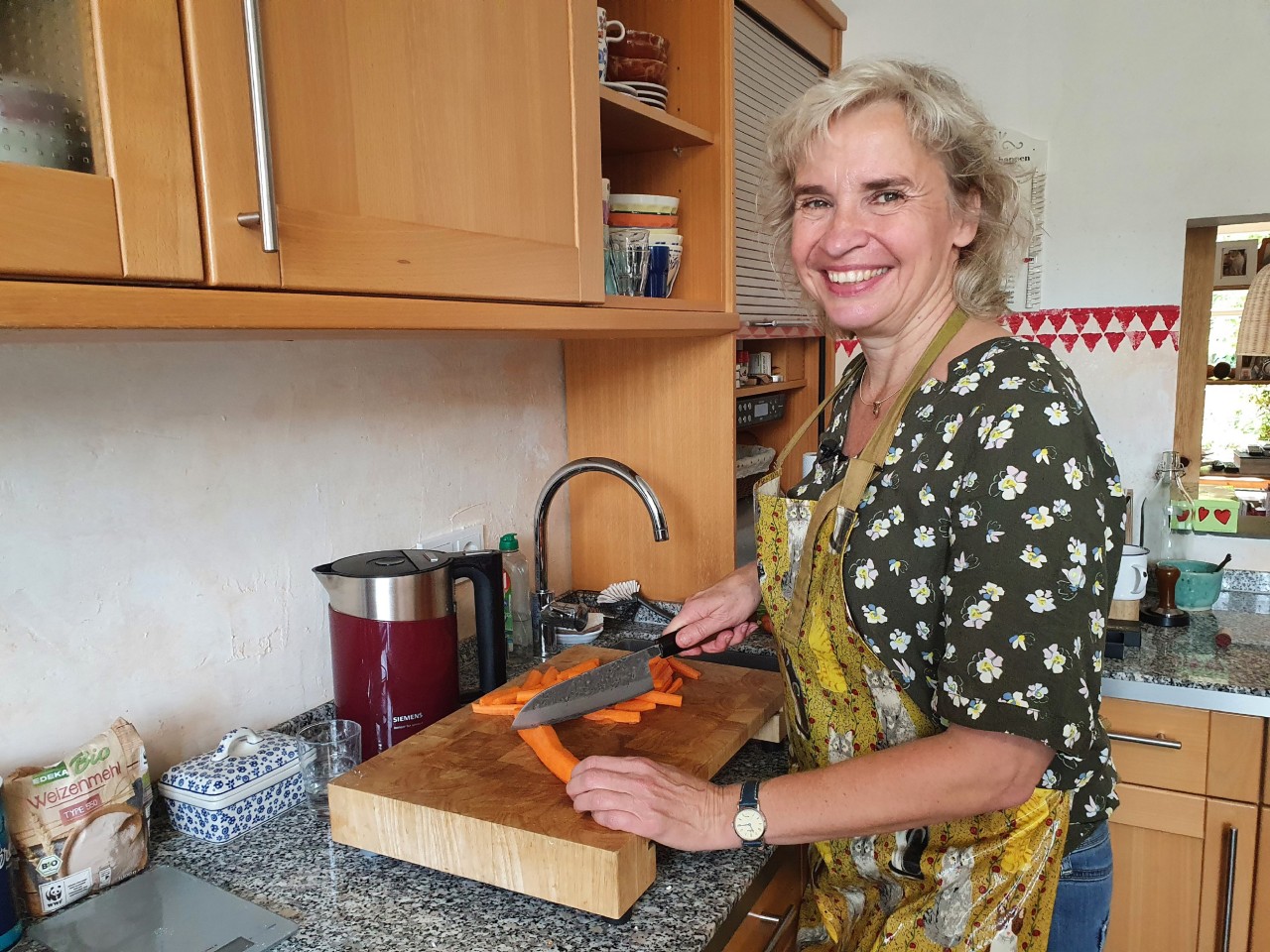 Kochbuchautorin Christiane macht bei „Das perfekte Dinner“ in Münster den Anfang.