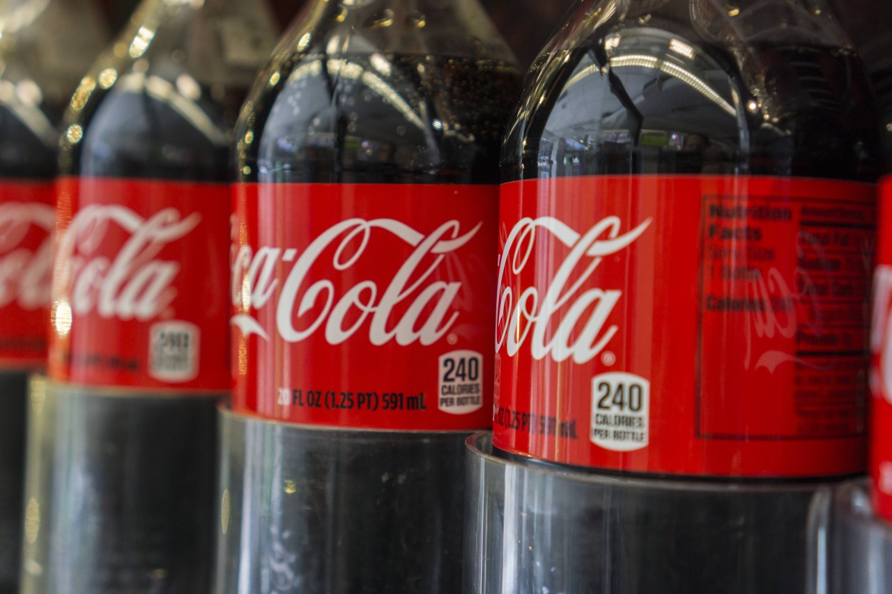 Coca Cola hat bei einem Produkt seine Rezeptur verändert. Das gefällt den Kunden gar nicht. (Symbolbild)