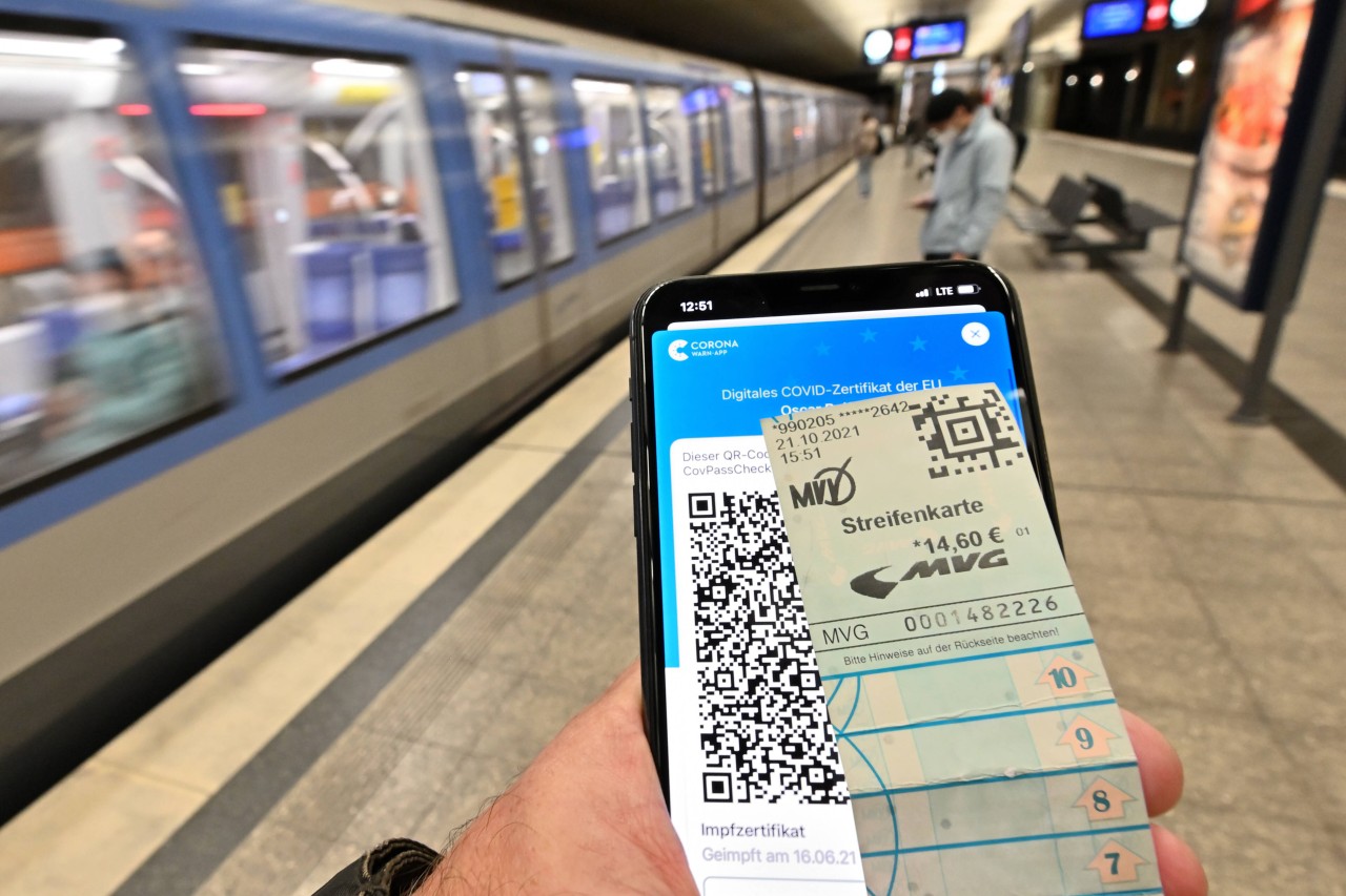 Die Deutsche Bahn kontrolliert ab sofort ihre Passagiere nach den 3G-Regeln.