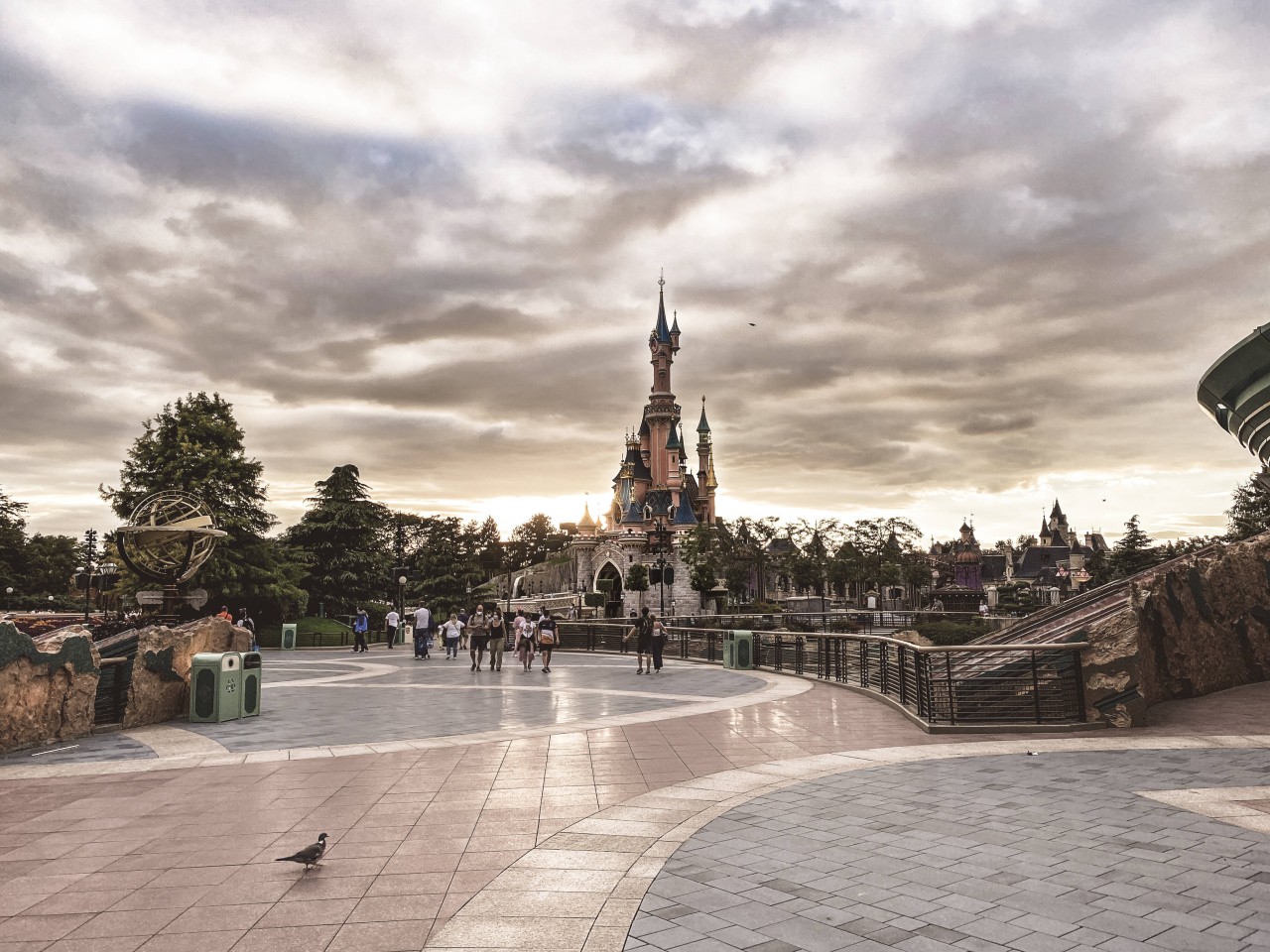 Seit dem 17. Juni 2021 ist das Disneyland Paris wieder geöffnet.