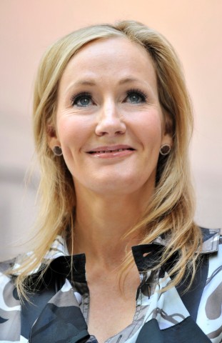 Diese Frau schreibt Bücher, die an einem sächsischen Gymnasium nichts zu suchen haben: Joanne K. Rowling, Autorin von Harry Potter.