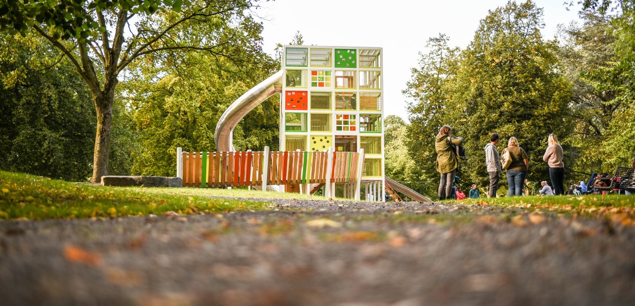 Duisburg: Passanten haben eine unfassbare Entdeckung am Spielplatz im Kantpark gemacht. (Symbolbild)