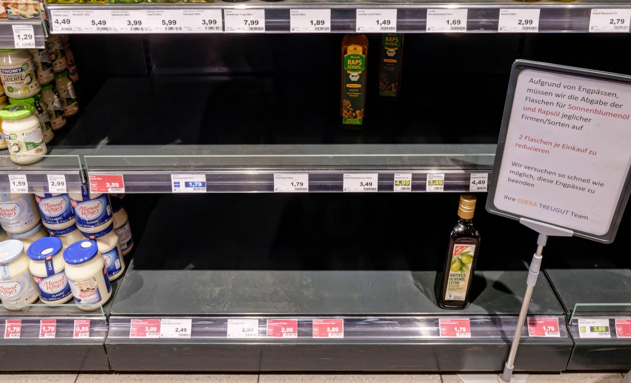 Bei Edeka und anderen Supermärkten kann es passieren, dass du vor ziemlich leeren Regalen stehst. 