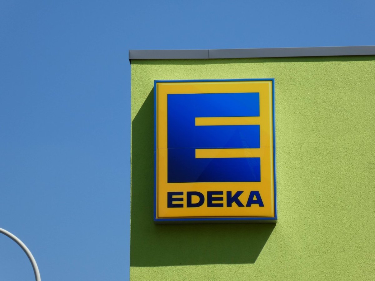 edeka logo.jpg