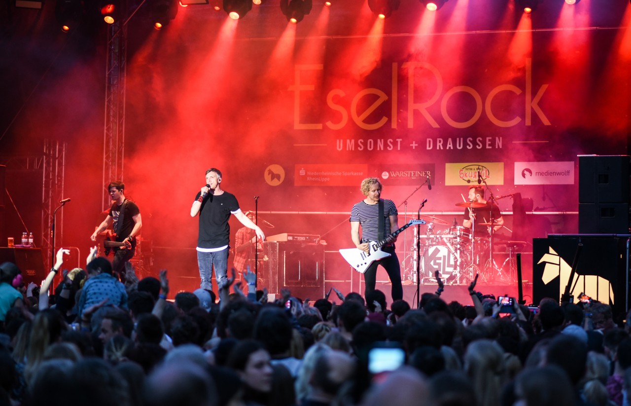 Die Band Kasalla trat als Haupt-Act beim Festival „EselRock“ auf.