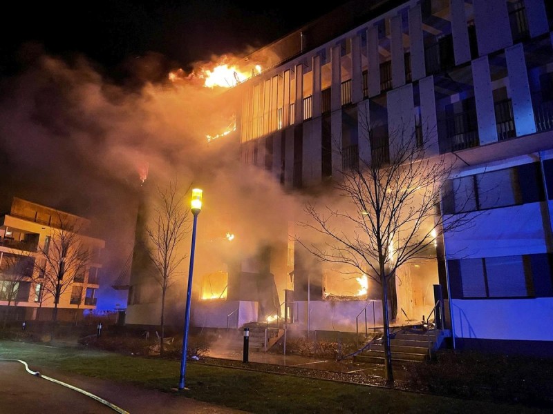 Rund 150 Feuerwehrleute waren im Einsatz. 