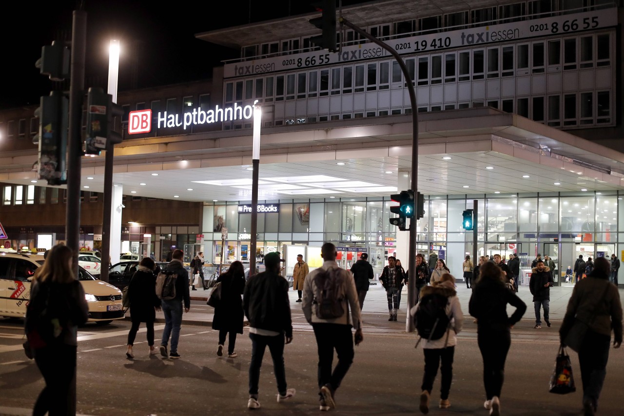 Essen Hauptbahnhof: Die Polizei zeigt dort häufig Präsenz. (Archiv)