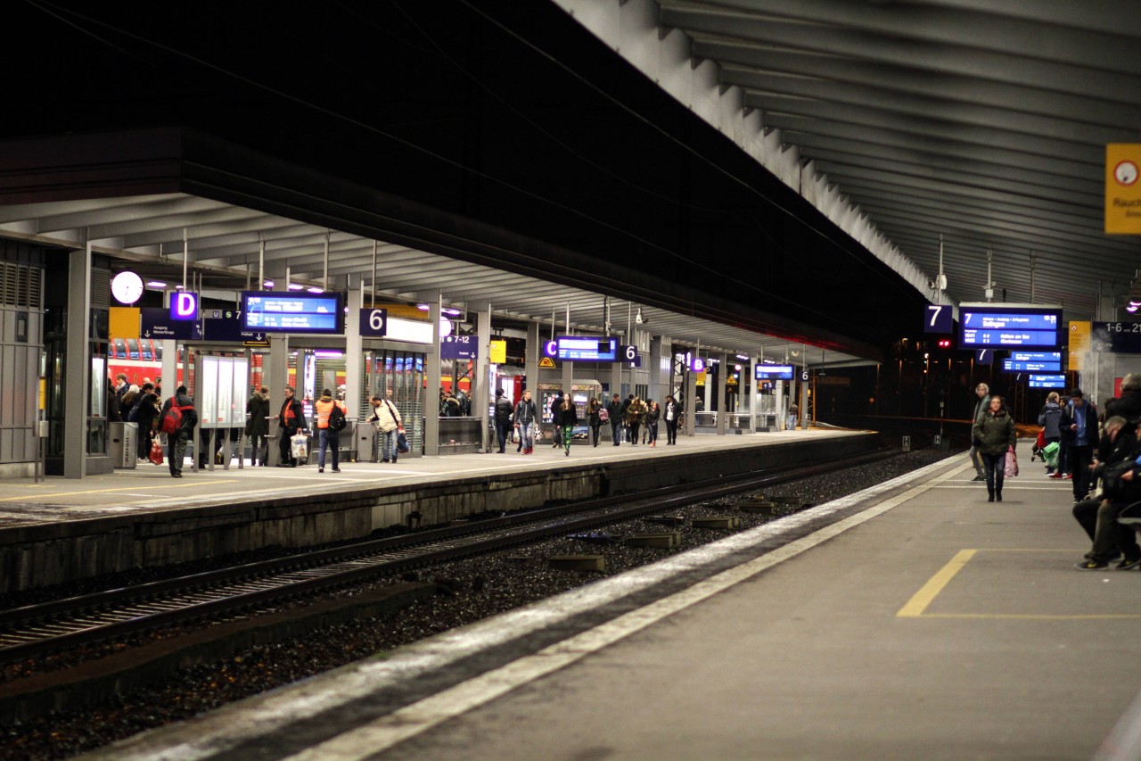 Der Vorfall ereignete sich auf Gleis 7 (rechts) des Essener Hauptbahnhofs. 