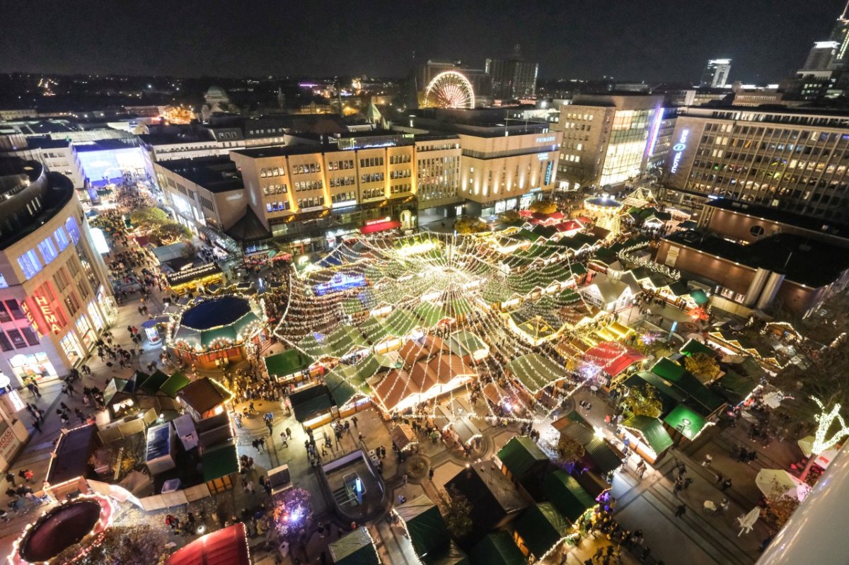 essen-weihnachtsmarkt-sonntag-kennedyplatz.JPG