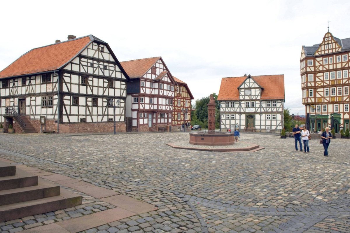 fachwerk~ce198934-894d-44b0-8005-d9018633cd93.jpg