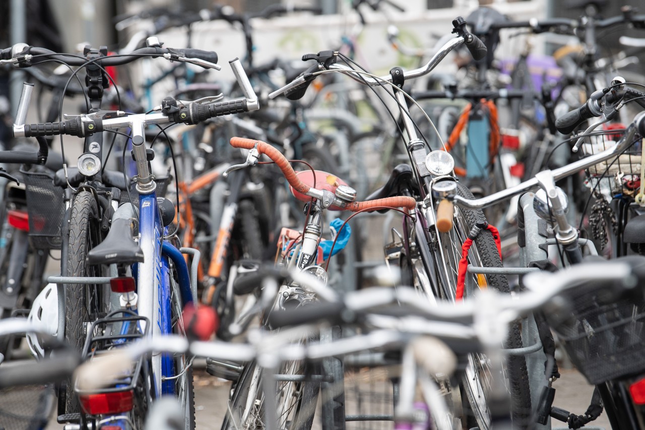 Ein Mann machte in München in einem Fahrradladen eine unfassbare Entdeckung.
