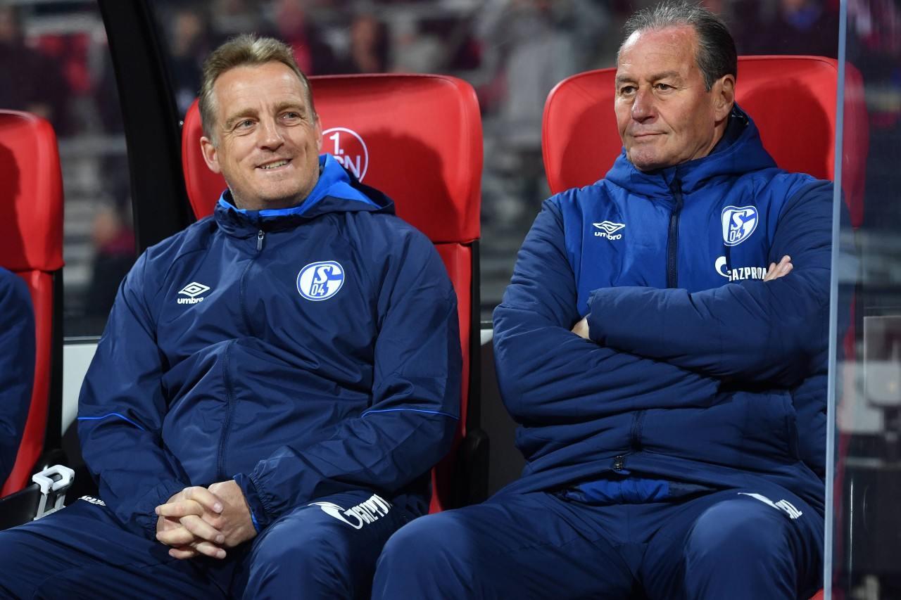 Beim FC Schalke 04 haben Mike Büskens und Huub Stevens schon einiges gemeinsam erlebt.