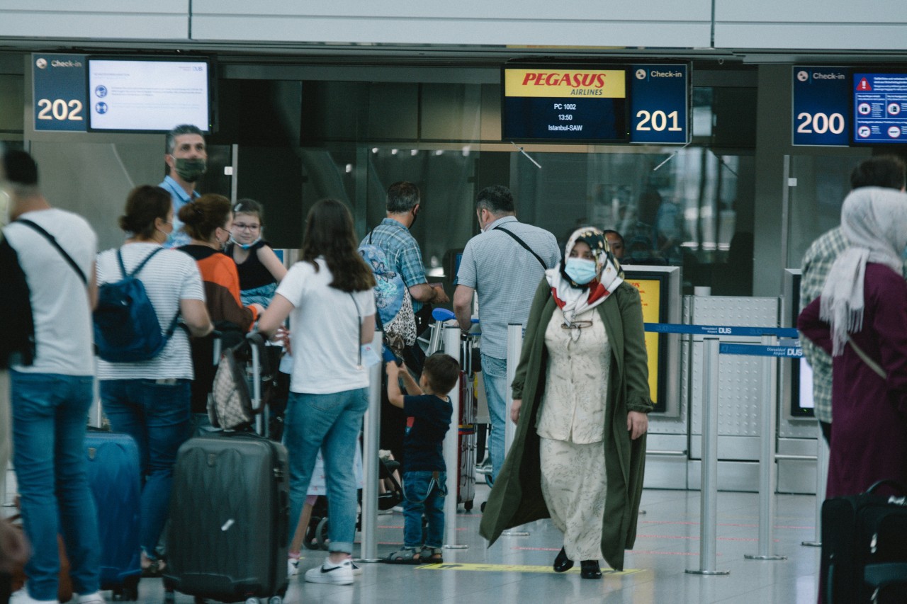 Flughafen Düsseldorf: Türkei-Reisende ärgerten sich über den schlechten Service am Check In-Schalter. (Symbolbild)