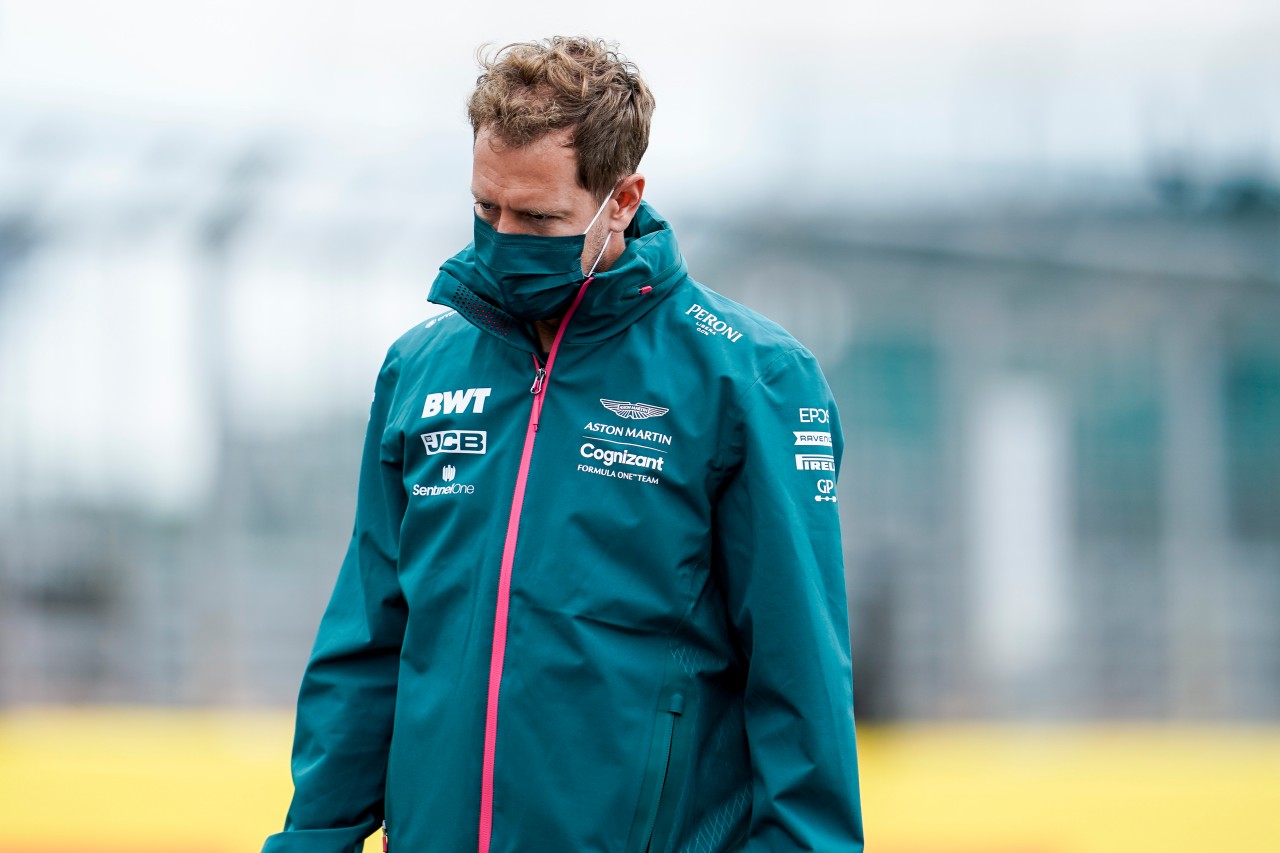 In der Formel 1 muss Sebastian Vettel weiter mit heftigem Gegenwind umgehen.