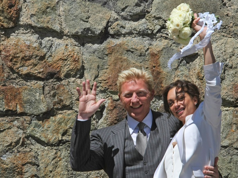 Am 12. Juni 2009 sagt Boris zum zweiten Mal Ja. Er heiratet seine Ex Lilly. 