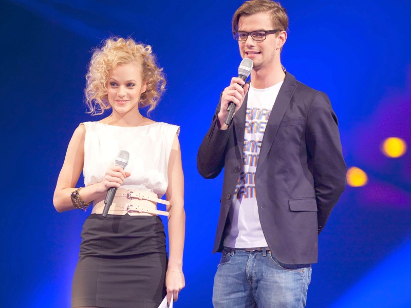 Mit dem Moderieren haben die beiden schon vor langer Zeit begonnen. 2010 stand Joko zusammen mit Kollegin Mirjam Weichselbraun bei der Chartshow „The Dome 53“ in Berlin auf der Bühne.