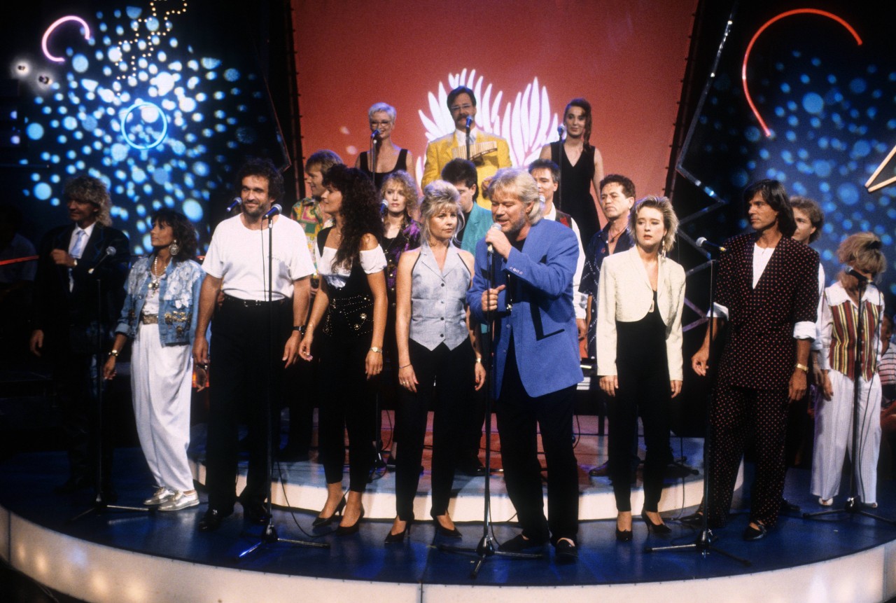 Jürgen Drews 1994 bei der ZDF-Hitparade - u.a. mit Bernd Clüver, Andrea Berg und Peter Petrel. Beim großen Jubiläum ist er nicht eingeladen.