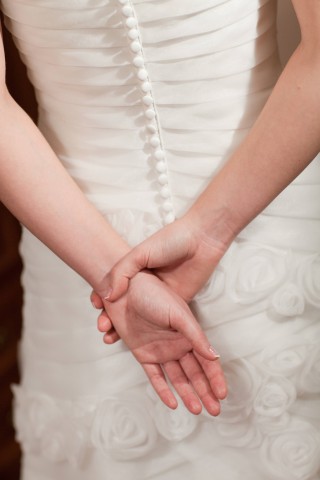 Hochzeit: Ein Kleid sorgt für Ärger.
