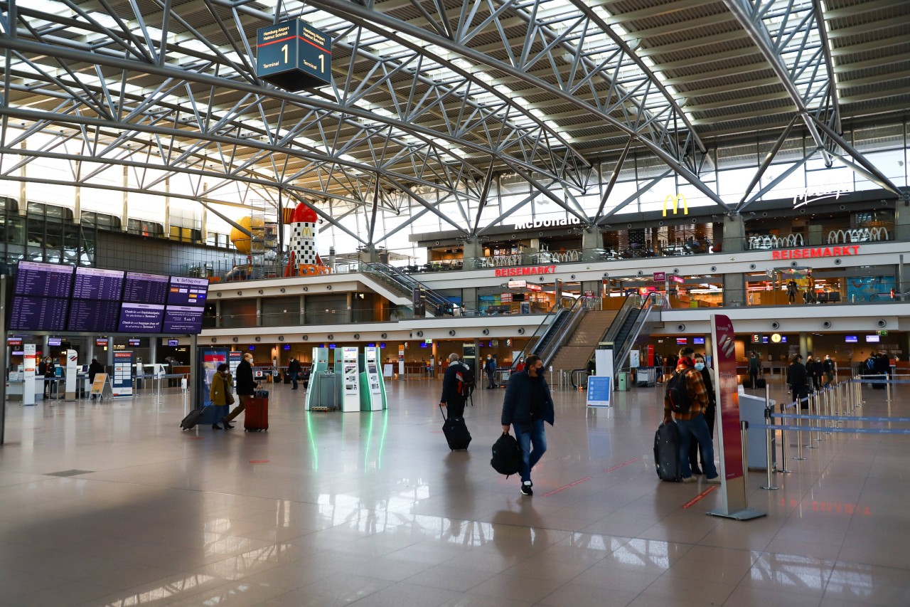 Am Hamburger Flughafen wird eine Frau auf dem Weg in ihren Urlaub auf Mallorca zur Diebin. (Symbolbild)