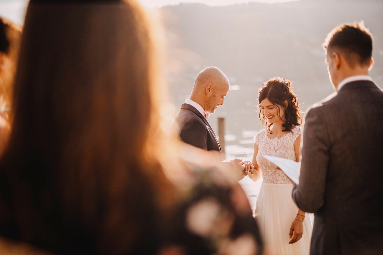 Bei einer Hochzeit kam es zu einem unerwarteten Zwischenfall. (Symbolbild)