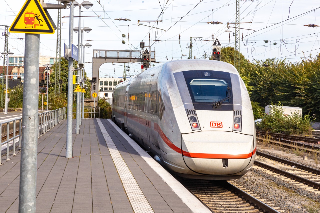 Die Deutsche Bahn gibt Tipps zum richtigen Verhalten mit Gepäck im Fernverkehr. (Symbolbild)