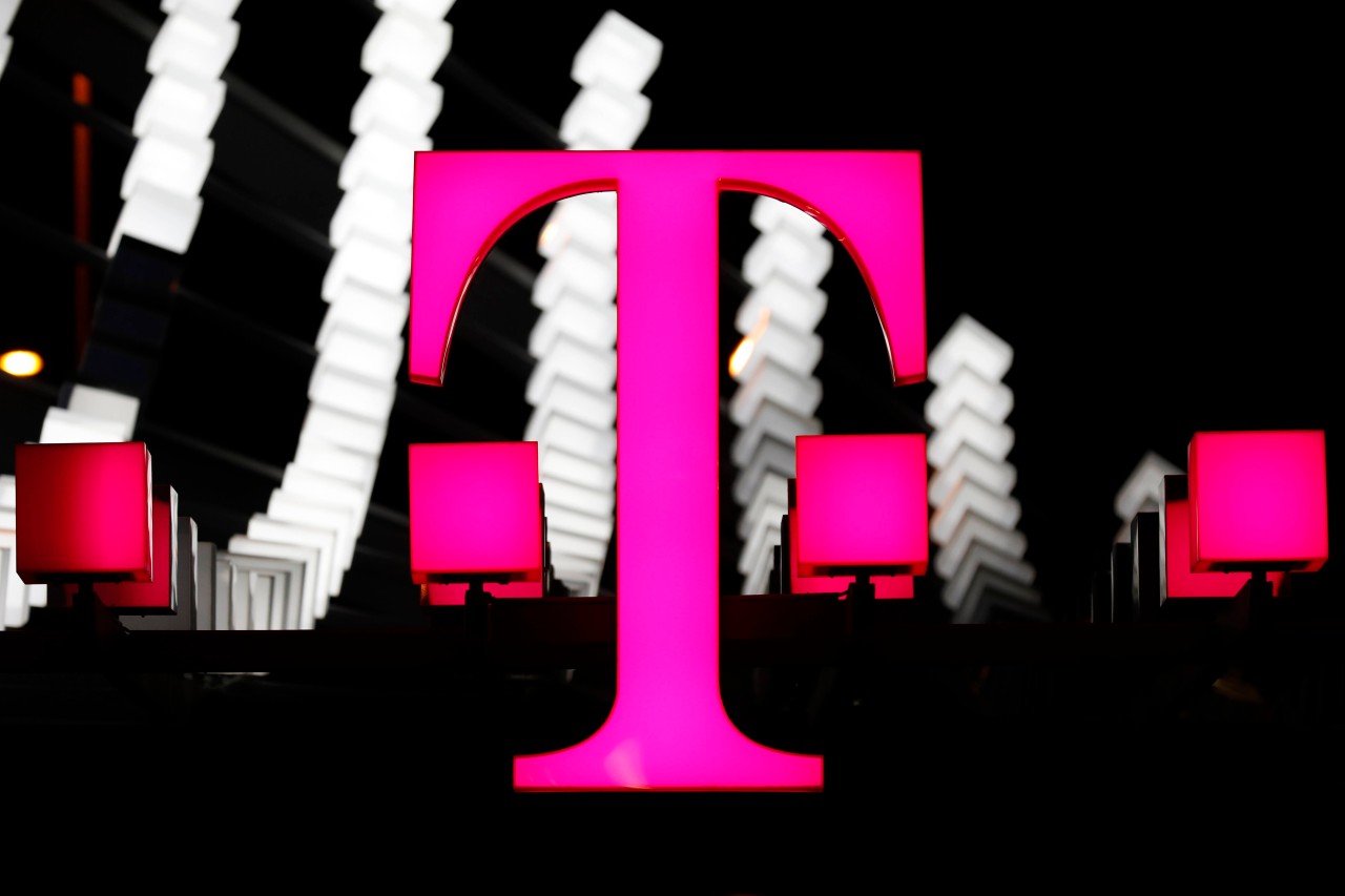 Die Telekom kündigt vielen Kunden die Verträge. (Symbolbild)