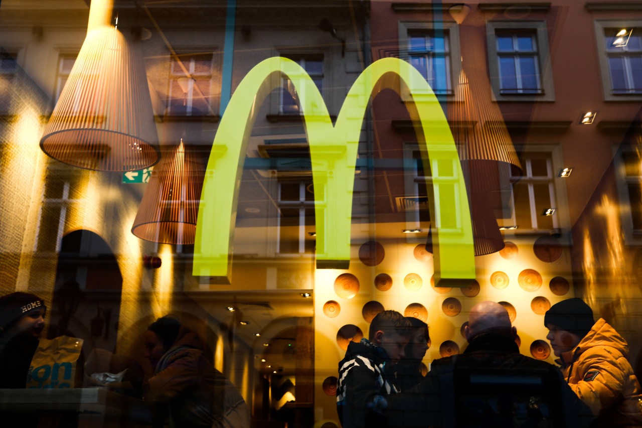 Bei McDonald's läuft eine besondere Aktion, die bei den Kunden jedoch nicht nur Freude hervorruft. (Symbolbild)