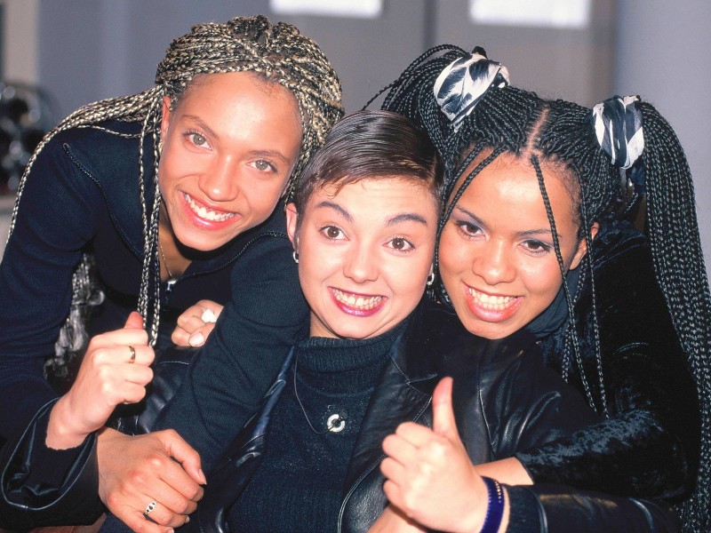 Lee, Jazzy und Ricky waren Tic Tac Toe. Die Girlgroup landete 1996 mit „Ich find’ dich scheiße“ einen Mega-Hit. Ihre ersten beiden Alben verkauften sich fast drei Millionen Mal. 
