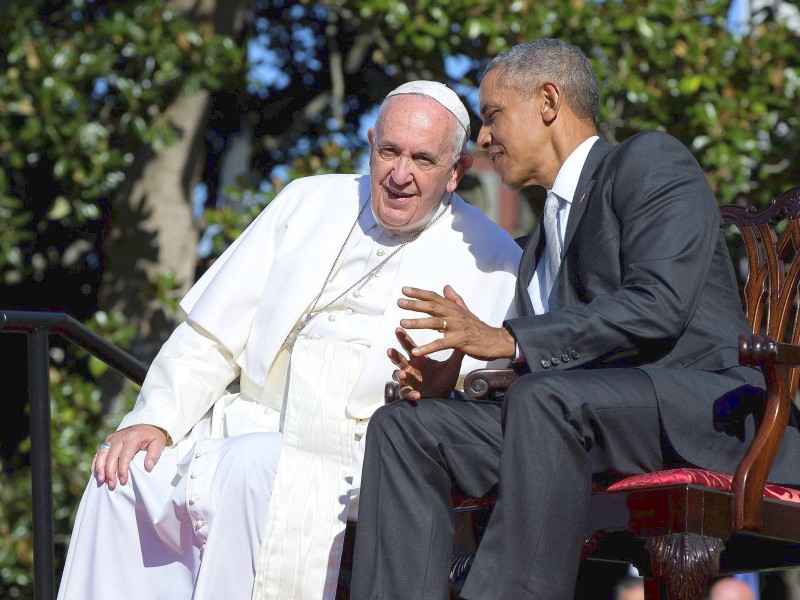 Ein Höhepunkt war der Besuch des Papstes in den USA im September 2015, wo er in Washington mit US-Präsident Barack Obama zusammentraf. Die beiden verstanden sich offenbar bestens.