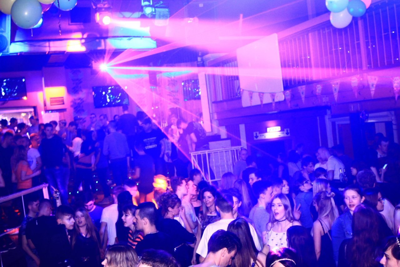 Tanz in den Mai: Die besten Partys in Essen - DerWesten.de