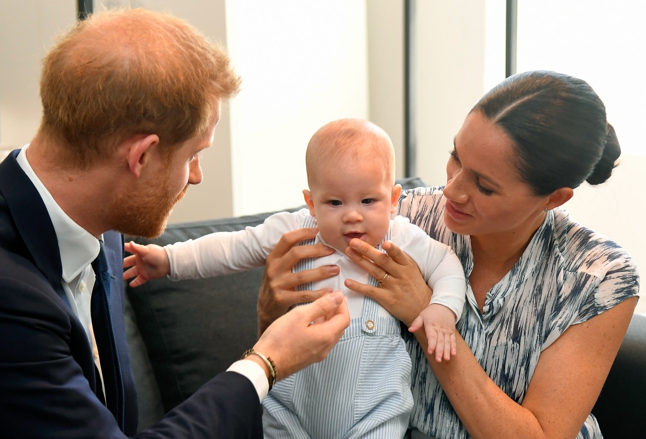 Meghan Markle, Prinz Harry und ihr kleiner Sohn Archie.