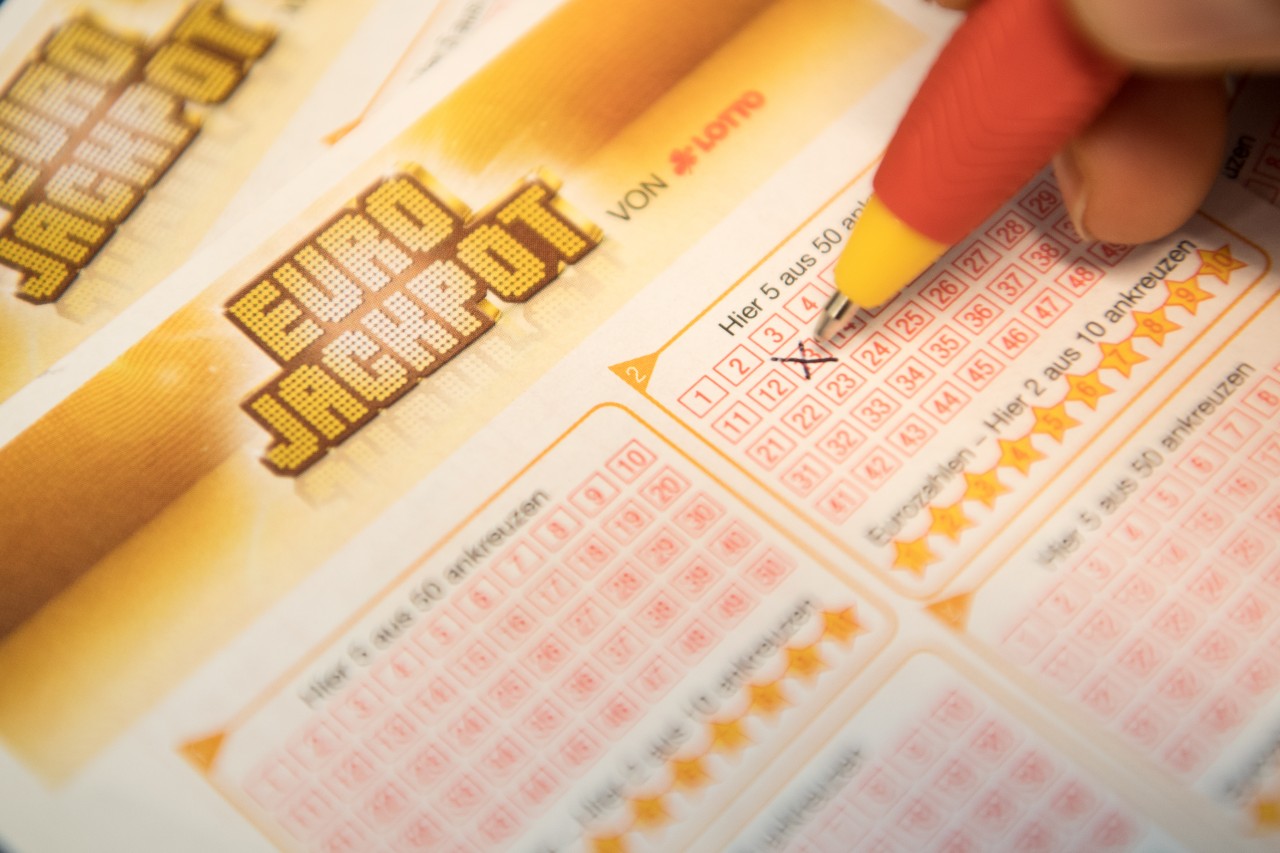 Unglaubliches Lotto-Glück! Ein Spieler hat einen Rekord-Jackpot geknackt. (Symbolbild)
