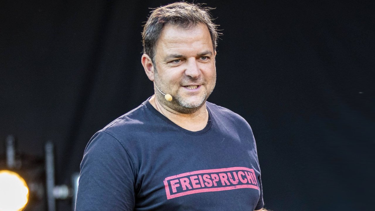 Martin Rütter: Hund hat eigenen Kopf - Martin Ruetter HunDeprofi