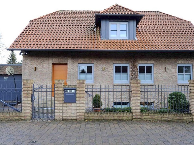 ... den Kauf seines Hauses in Großburgwedel bei Hannover einen Privatkredit ...